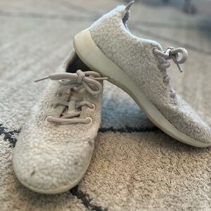 Women’s fluffy Allbirds walking shoe